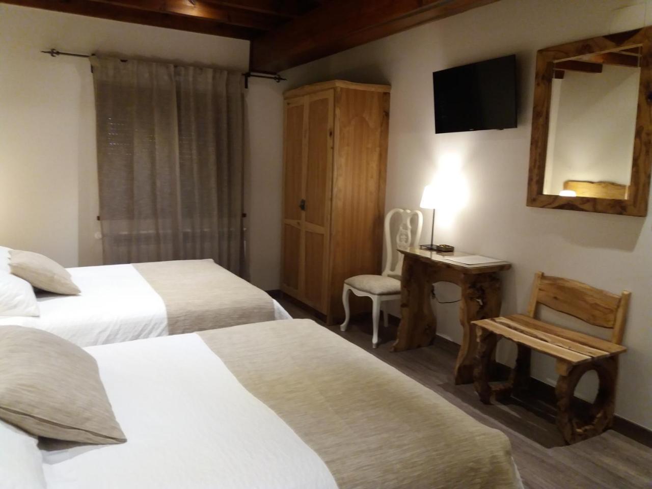 Hotel Rural El Yunque Santibanez de la Pena Eksteriør bilde